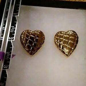 Vintage Gold Heart earrings
